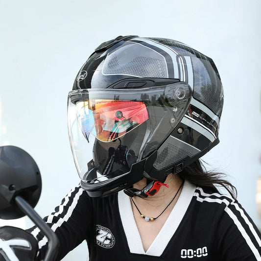 CYRIL R18 Bike Helmet